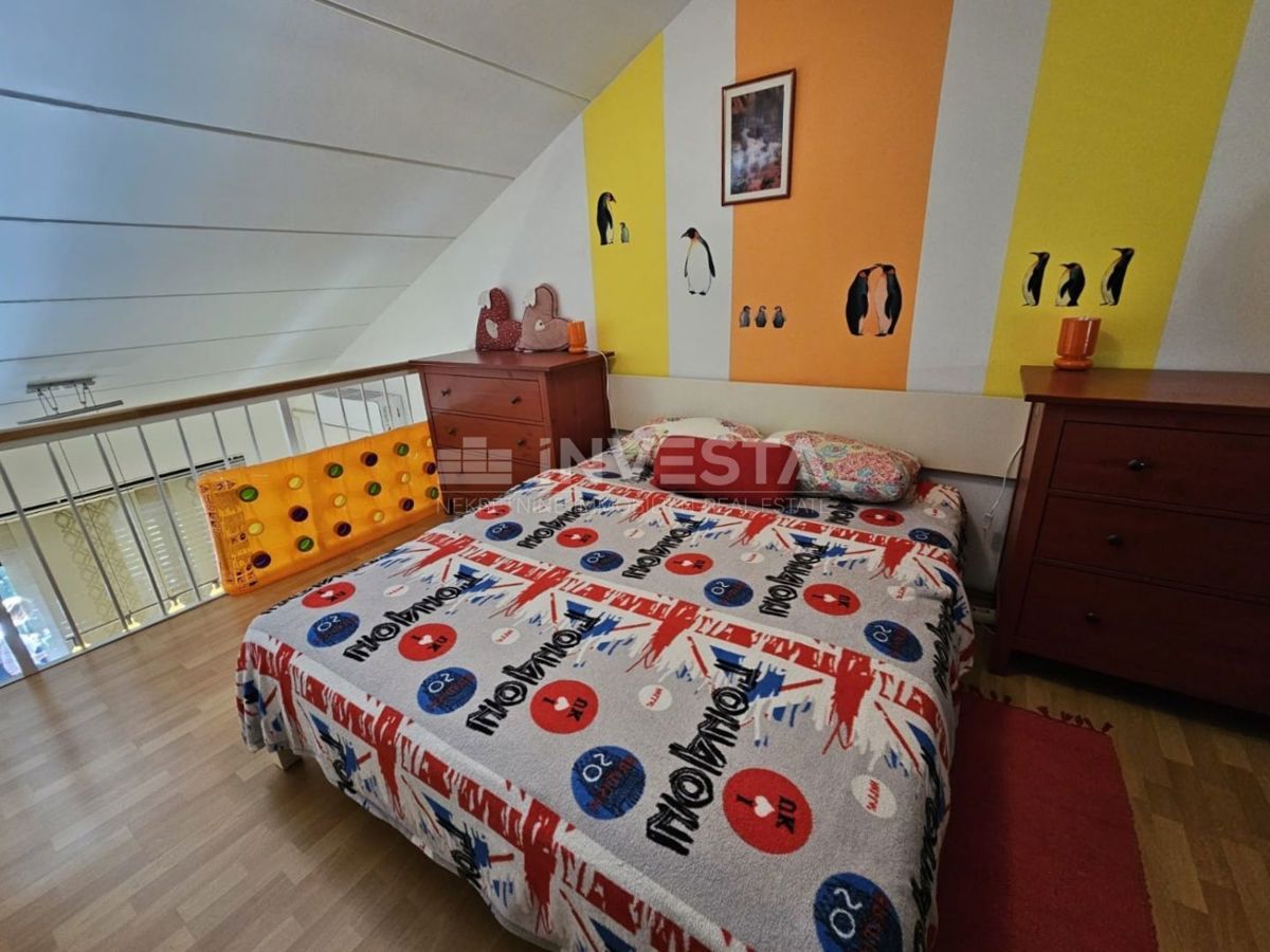 Duga Uvala, appartamento con vista mare, vicino alla spiaggia