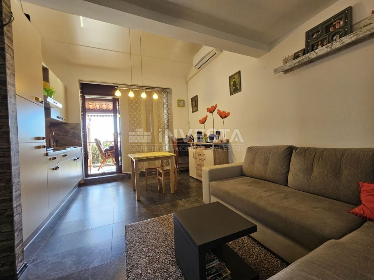 Duga Uvala, appartamento con vista mare, vicino alla spiaggia