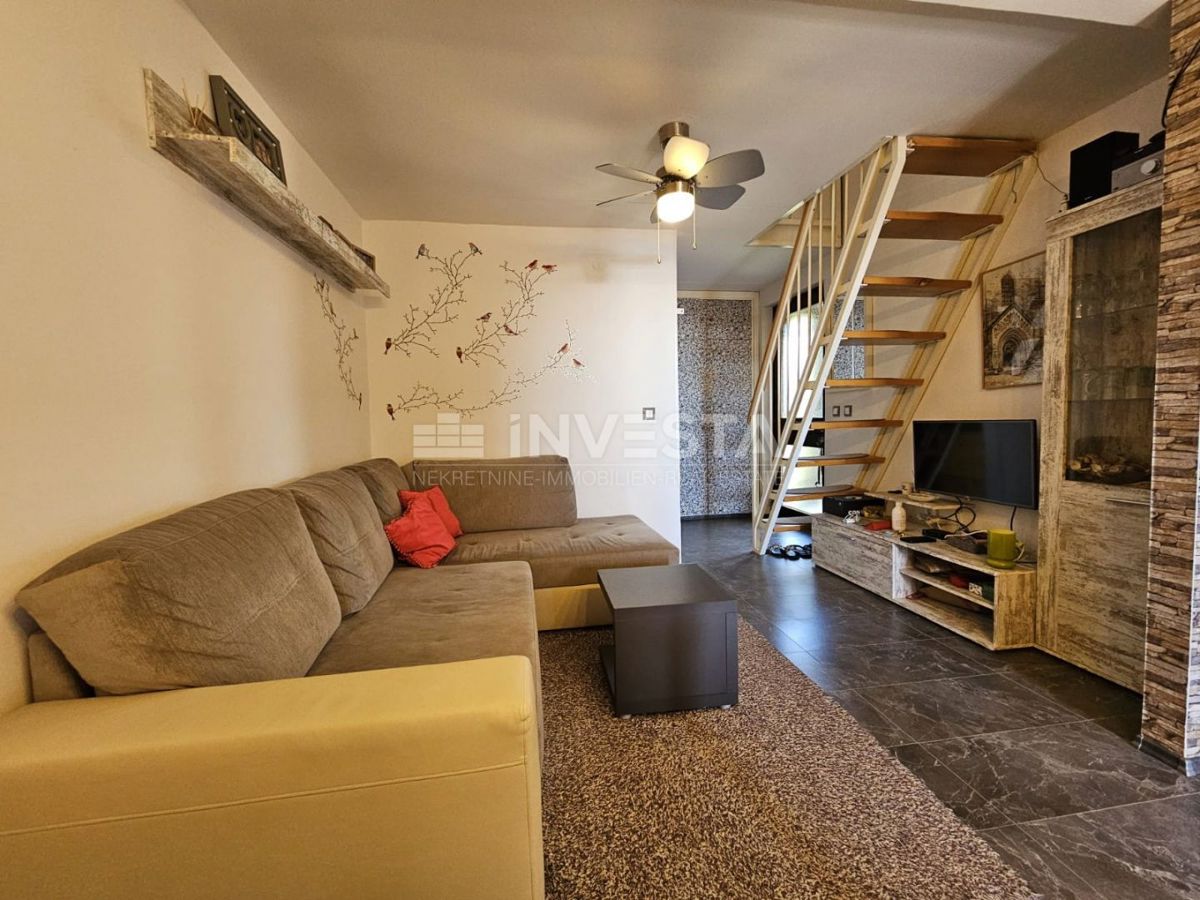 Duga Uvala, appartamento con vista mare, vicino alla spiaggia