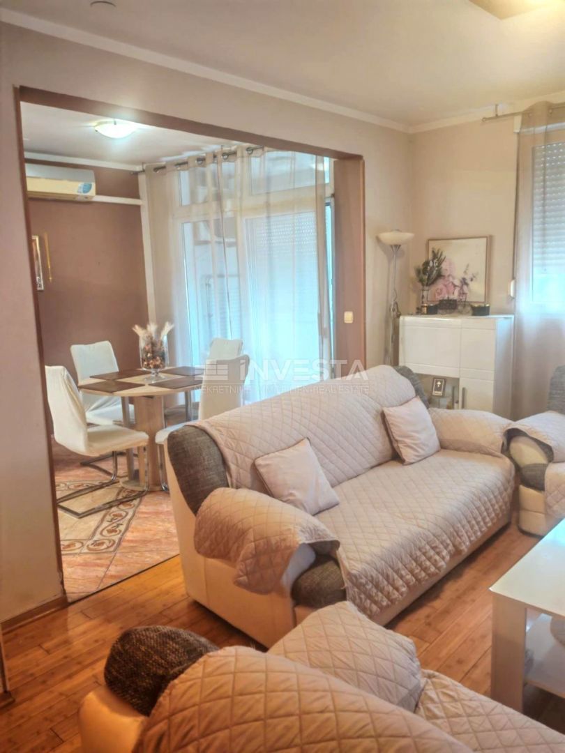 Appartamento con 3 camere da letto in una posizione richiesta