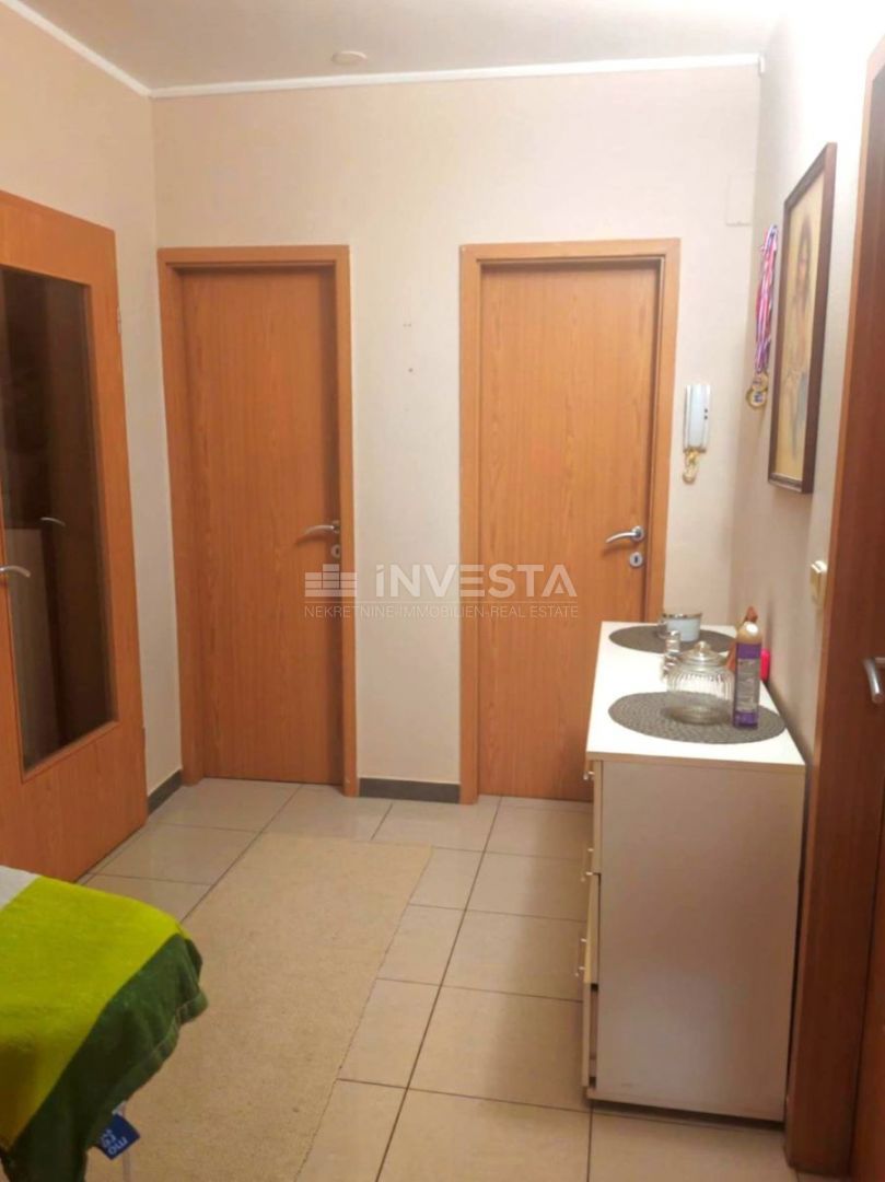 Appartamento con 3 camere da letto in una posizione richiesta