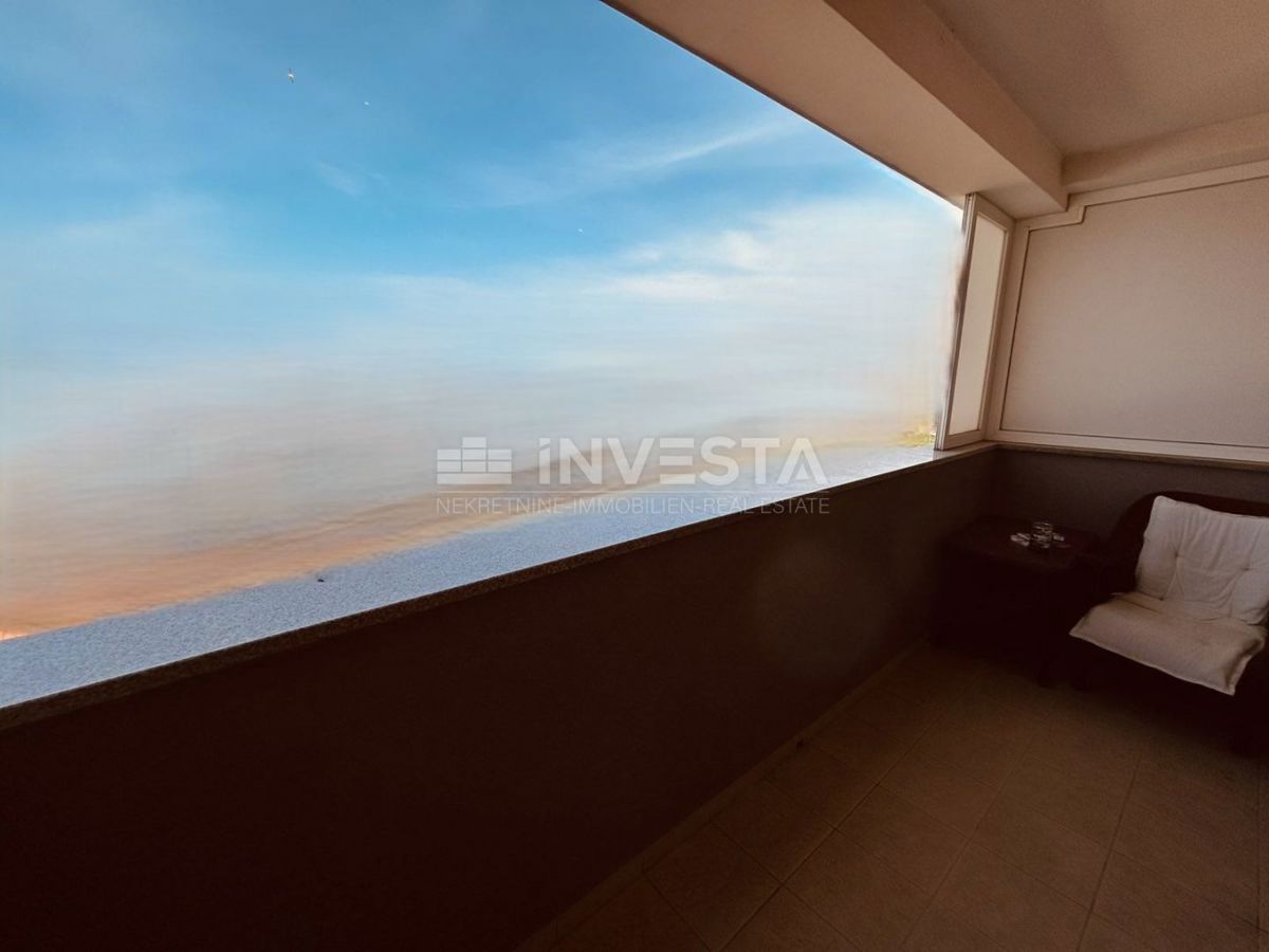 Pula, Vidikovac ampio appartamento familiare di 84m2