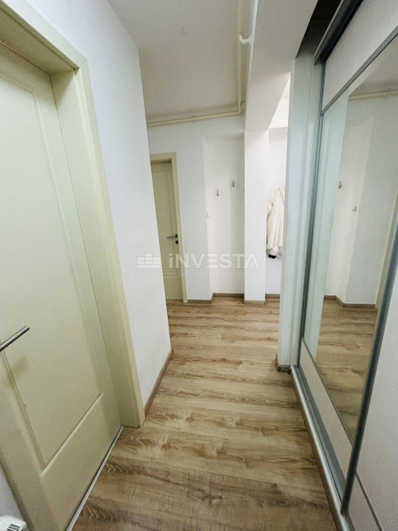 Pula, Vidikovac ampio appartamento familiare di 84m2