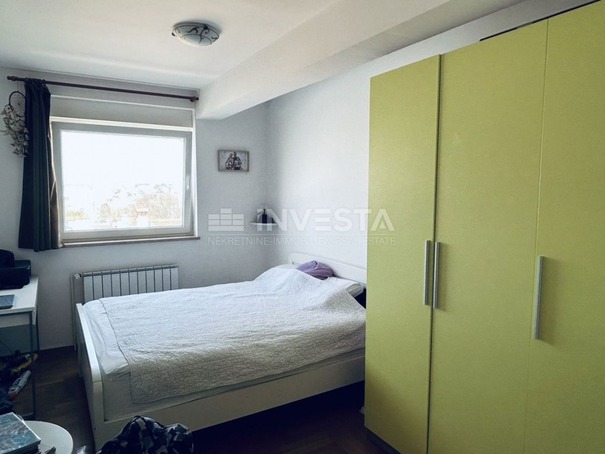 Pula, Vidikovac ampio appartamento familiare di 84m2