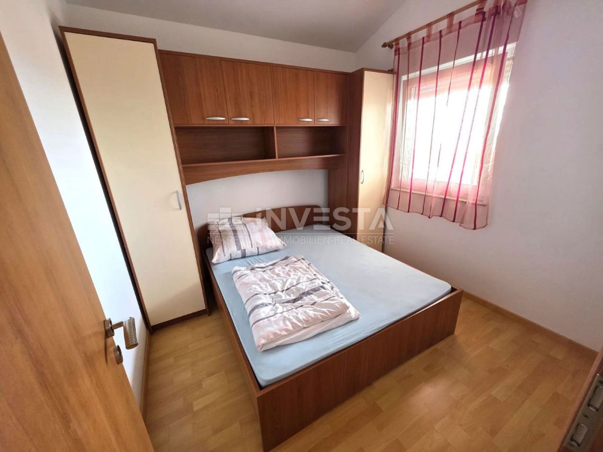 Barbariga, appartamento con due camere da letto, vista mare e piscina