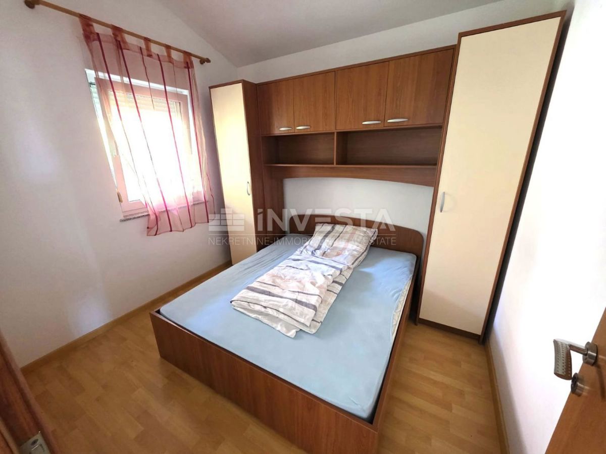 Barbariga, appartamento con due camere da letto, vista mare e piscina