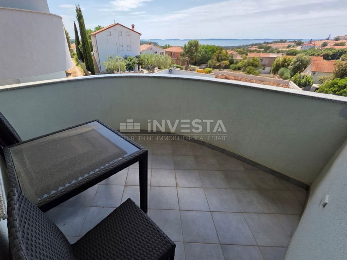 Barbariga, appartamento con due camere da letto, vista mare e piscina