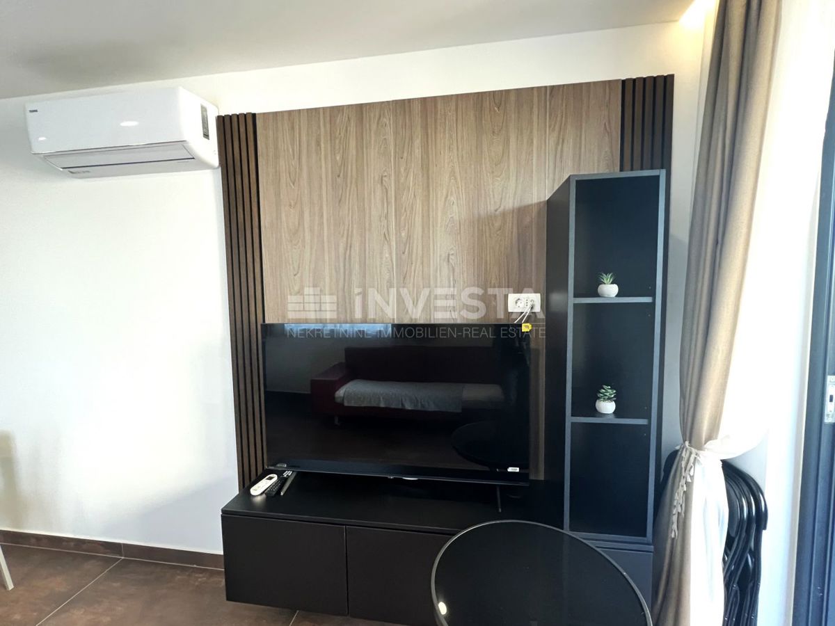 Medulin, appartamento di lusso al 1° piano di una nuova costruzione con parcheggio