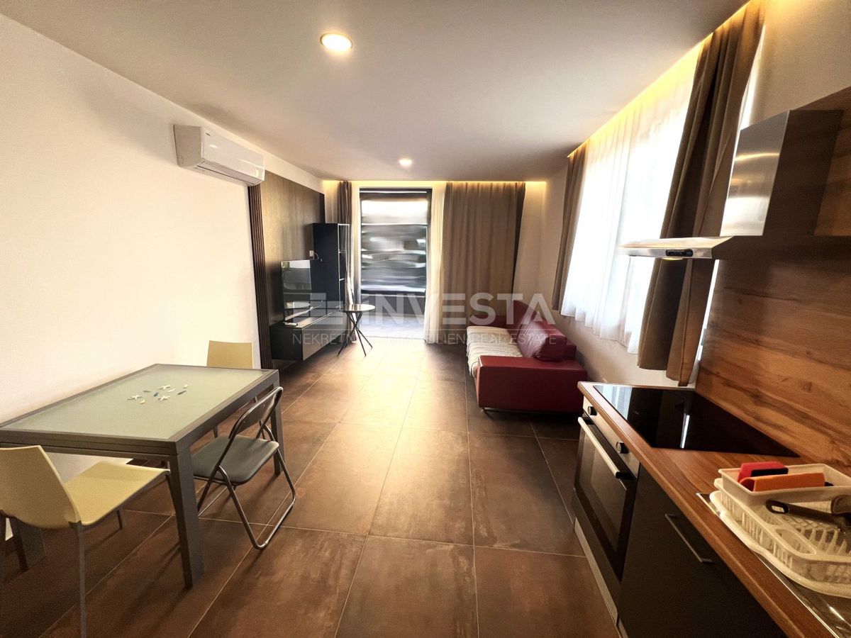 Medulin, appartamento di lusso al 1° piano di una nuova costruzione con parcheggio