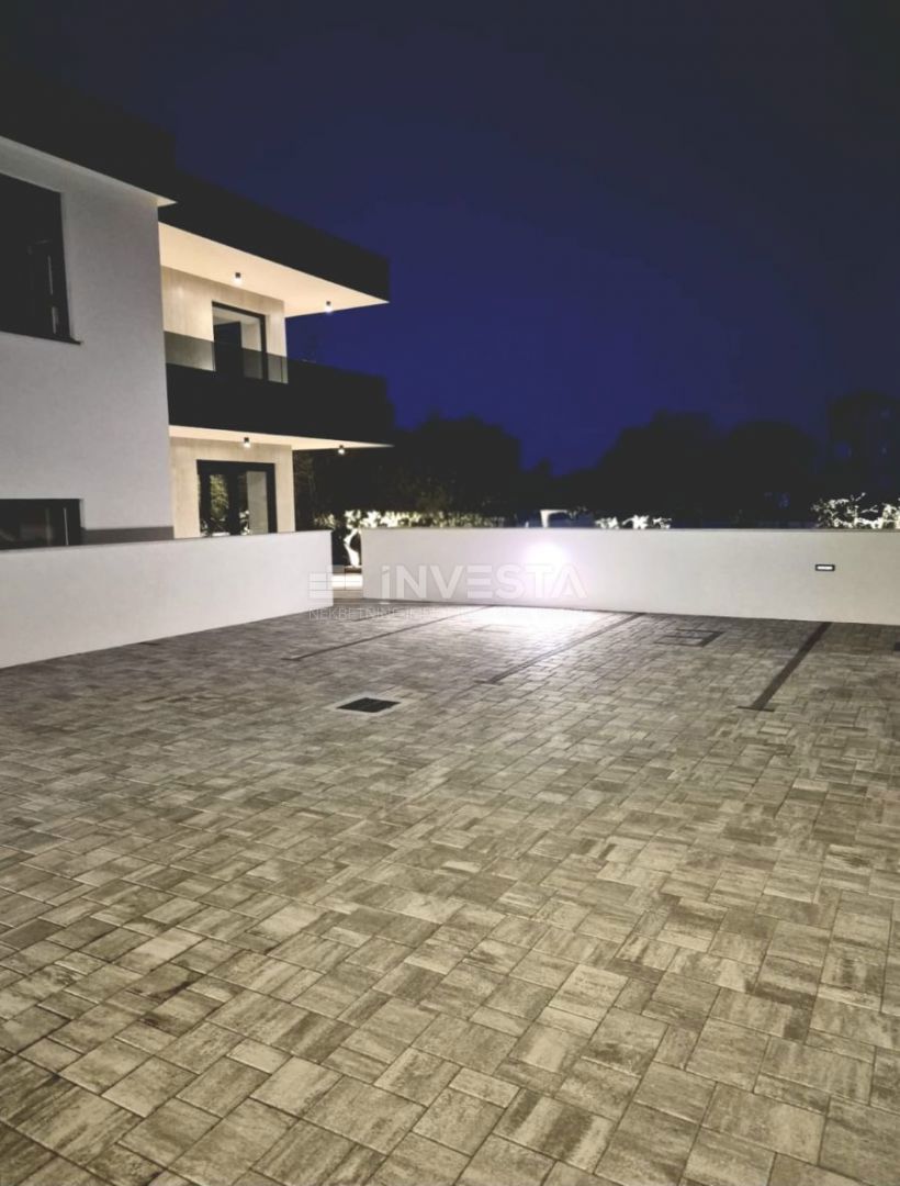 Medulin, Villa di lusso, a 1 km dal mare – piscina, tre camere da letto e attrezzature di alta qualità