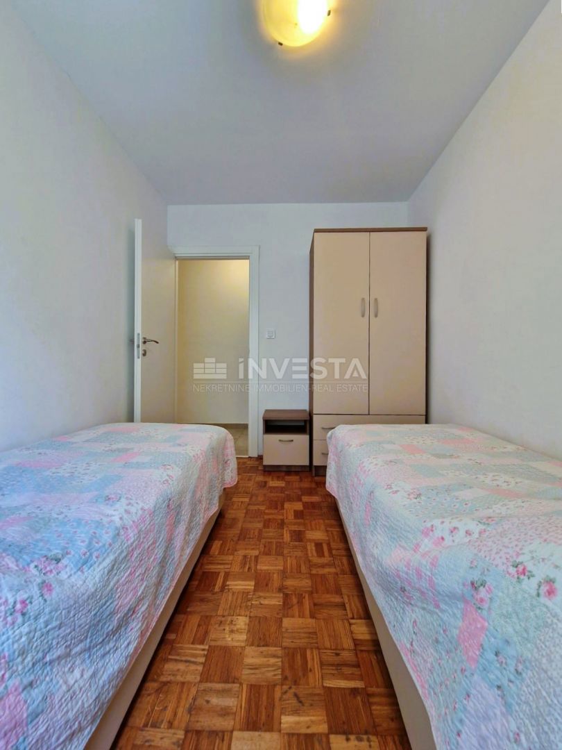 Fažana, Appartamento spazioso a 300 m dalla spiaggia, 3 camere, bagno, WC