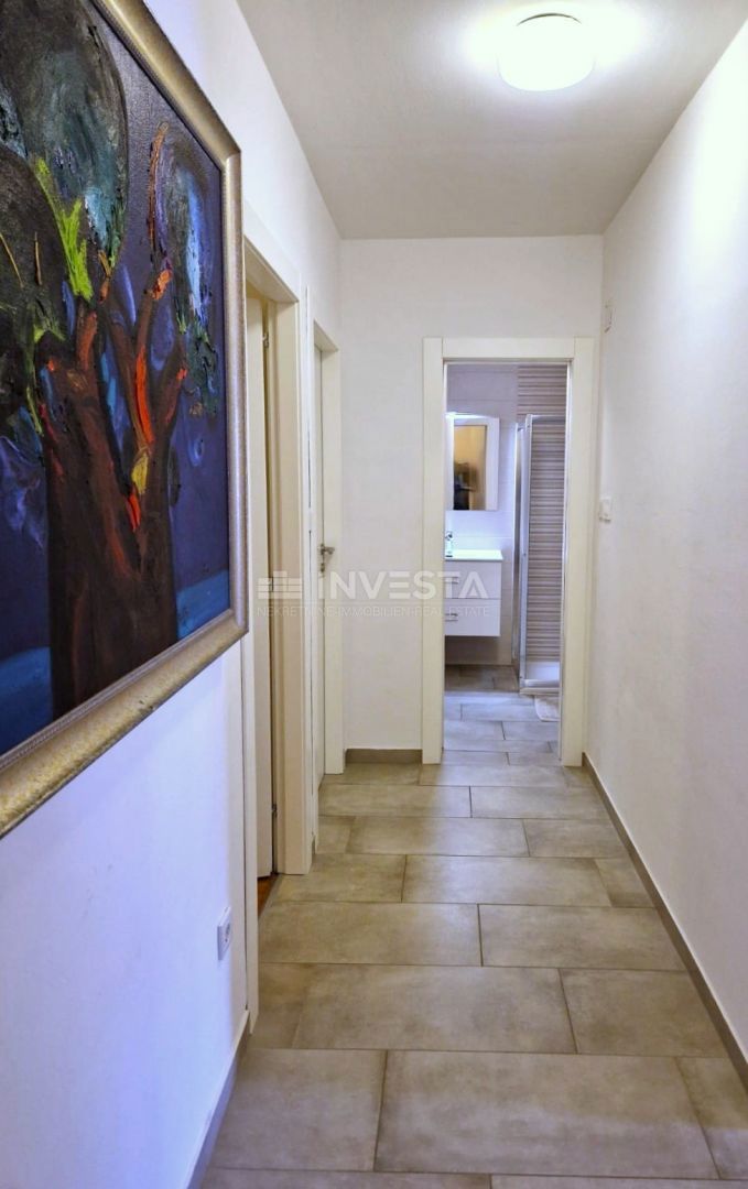 Fažana, Appartamento spazioso a 300 m dalla spiaggia, 3 camere, bagno, WC