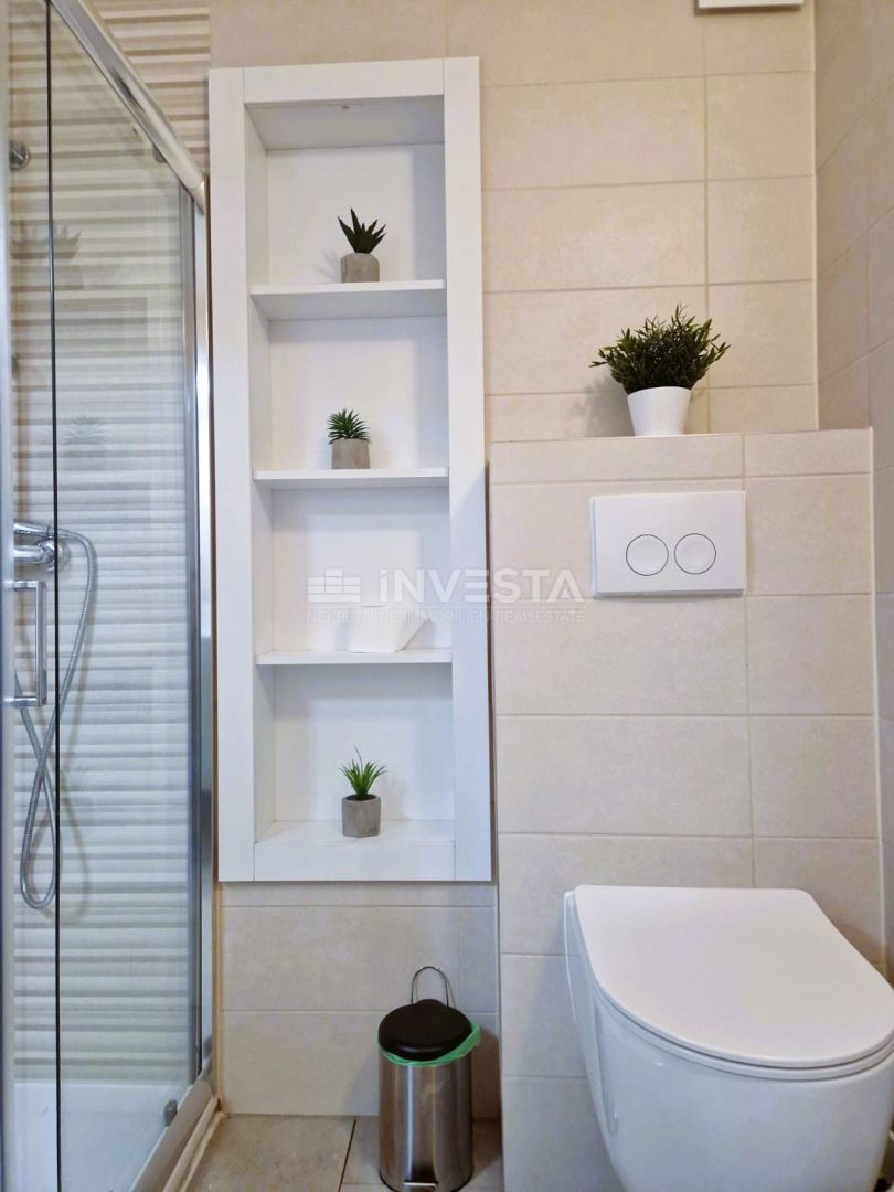 Fažana, Appartamento spazioso a 300 m dalla spiaggia, 3 camere, bagno, WC