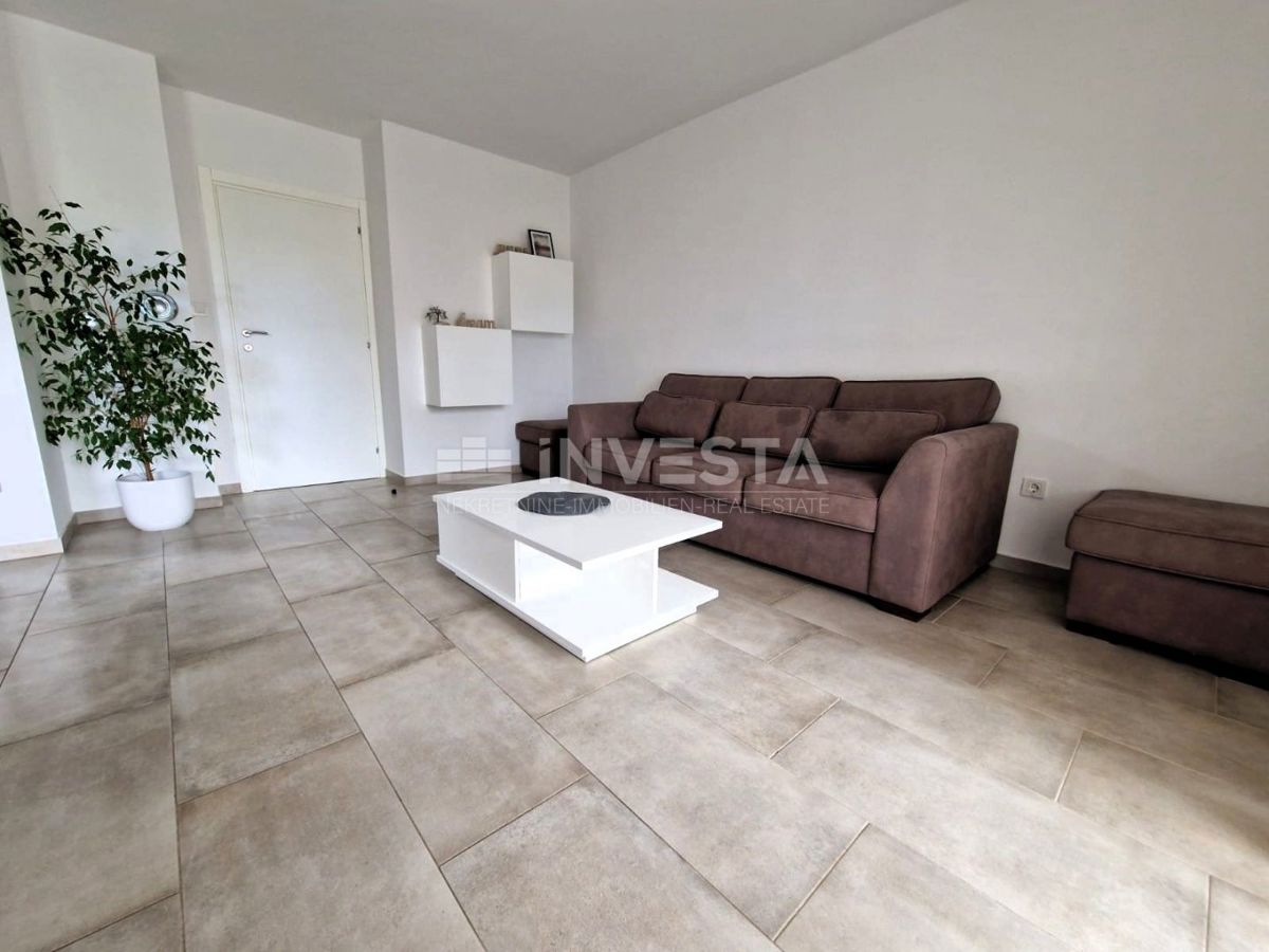 Fažana, Appartamento spazioso a 300 m dalla spiaggia, 3 camere, bagno, WC