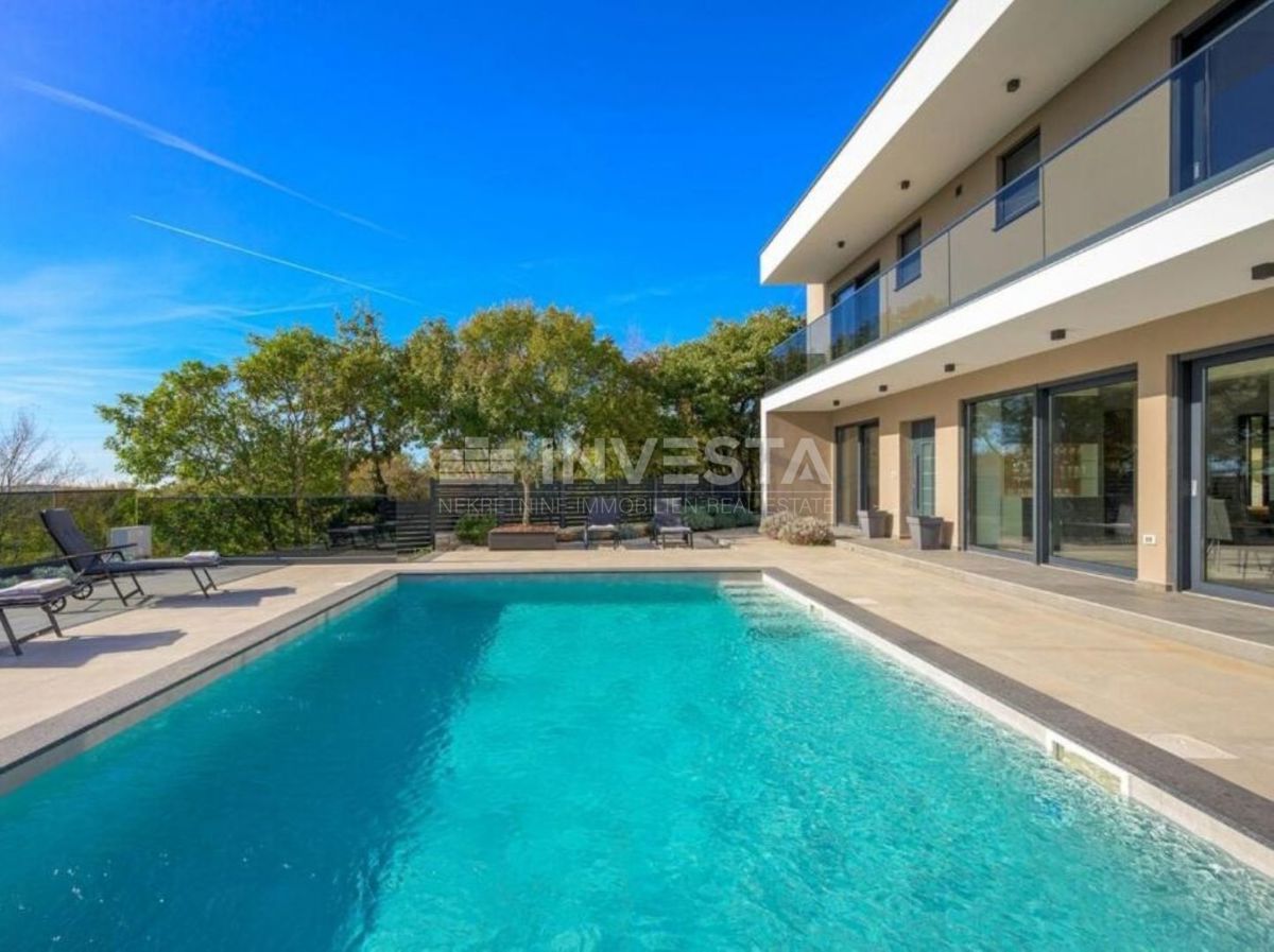 Svetvinčent, bellissima villa con piscina, AFFARE! PREZZO RIBASSATO!