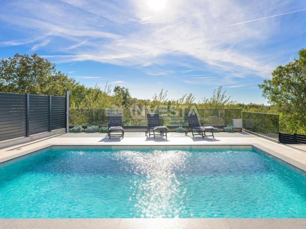 Svetvinčent, bellissima villa con piscina, AFFARE! PREZZO RIBASSATO!