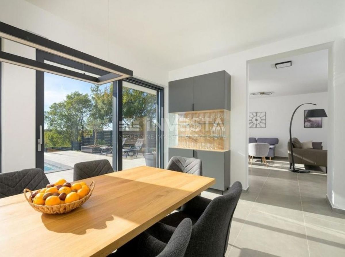 Svetvinčent, bellissima villa con piscina, AFFARE! PREZZO RIBASSATO!