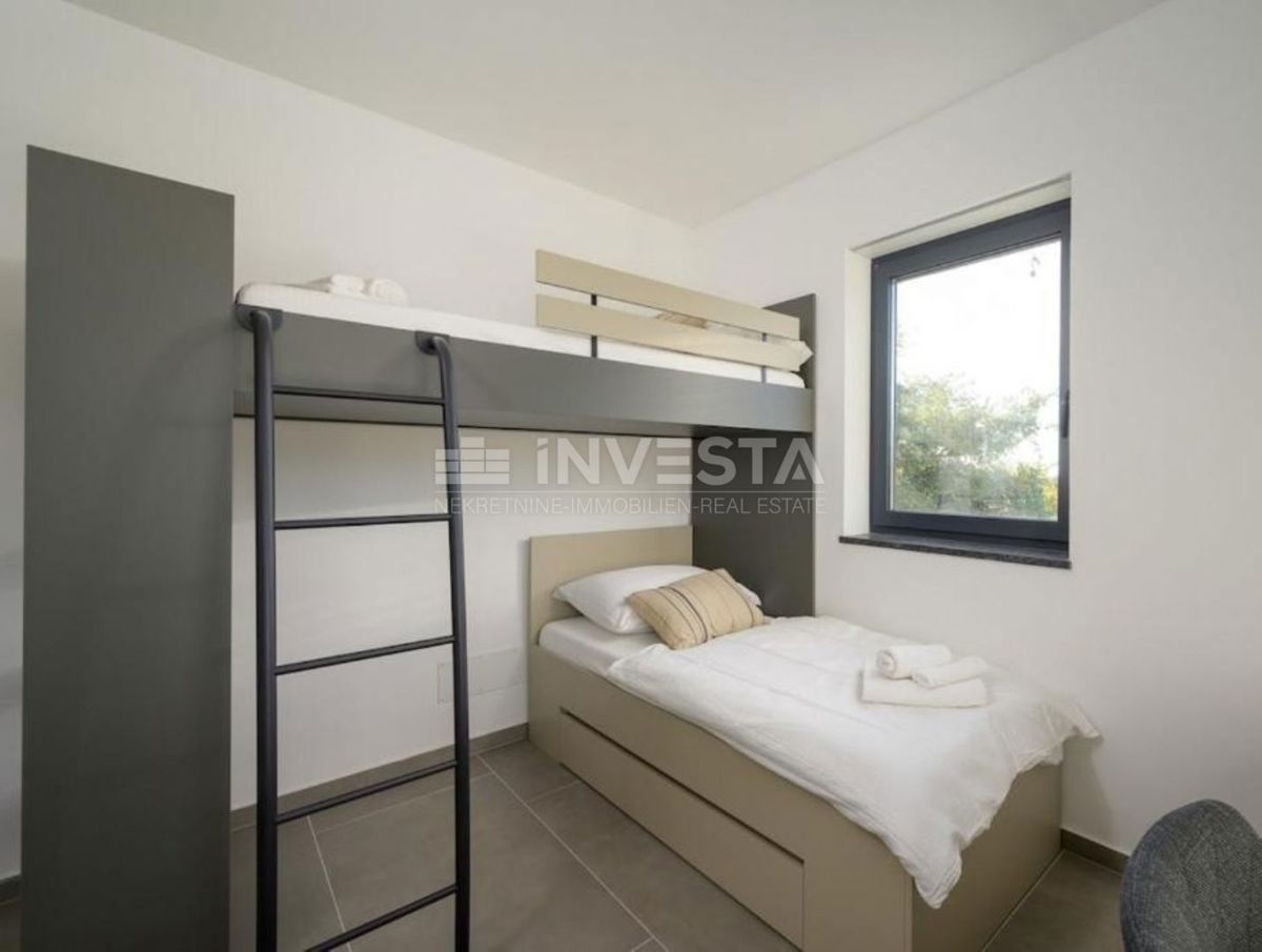 Svetvinčent, bellissima villa con piscina, AFFARE! PREZZO RIBASSATO!