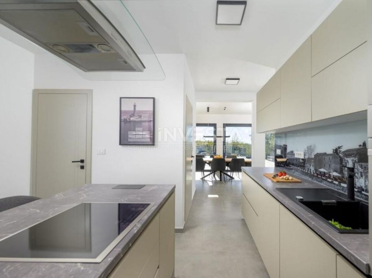 Svetvinčent, bellissima villa con piscina, AFFARE! PREZZO RIBASSATO!