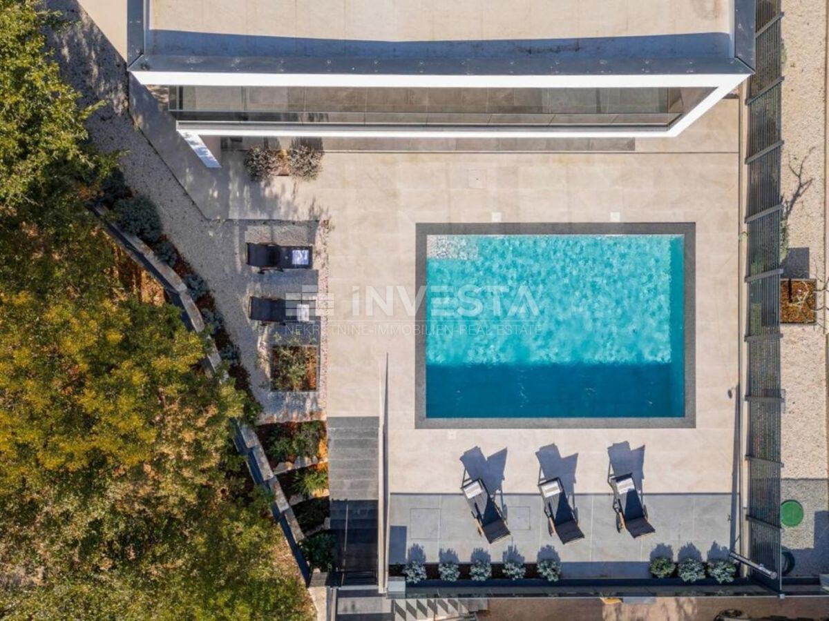 Svetvinčent, bellissima villa con piscina, AFFARE! PREZZO RIBASSATO!