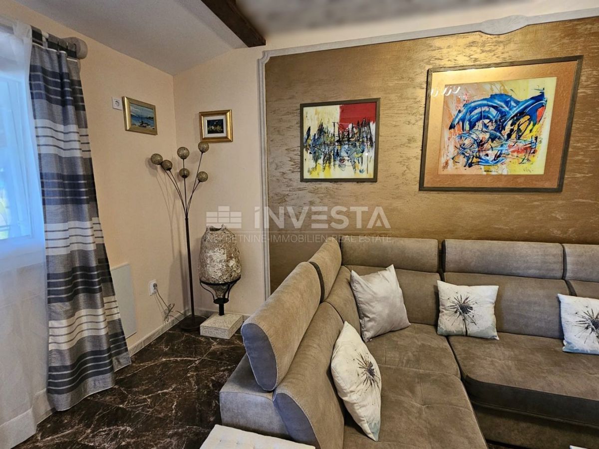 Fasana, appartamento al piano superiore con vista mare, vicino al centro e alle spiagge