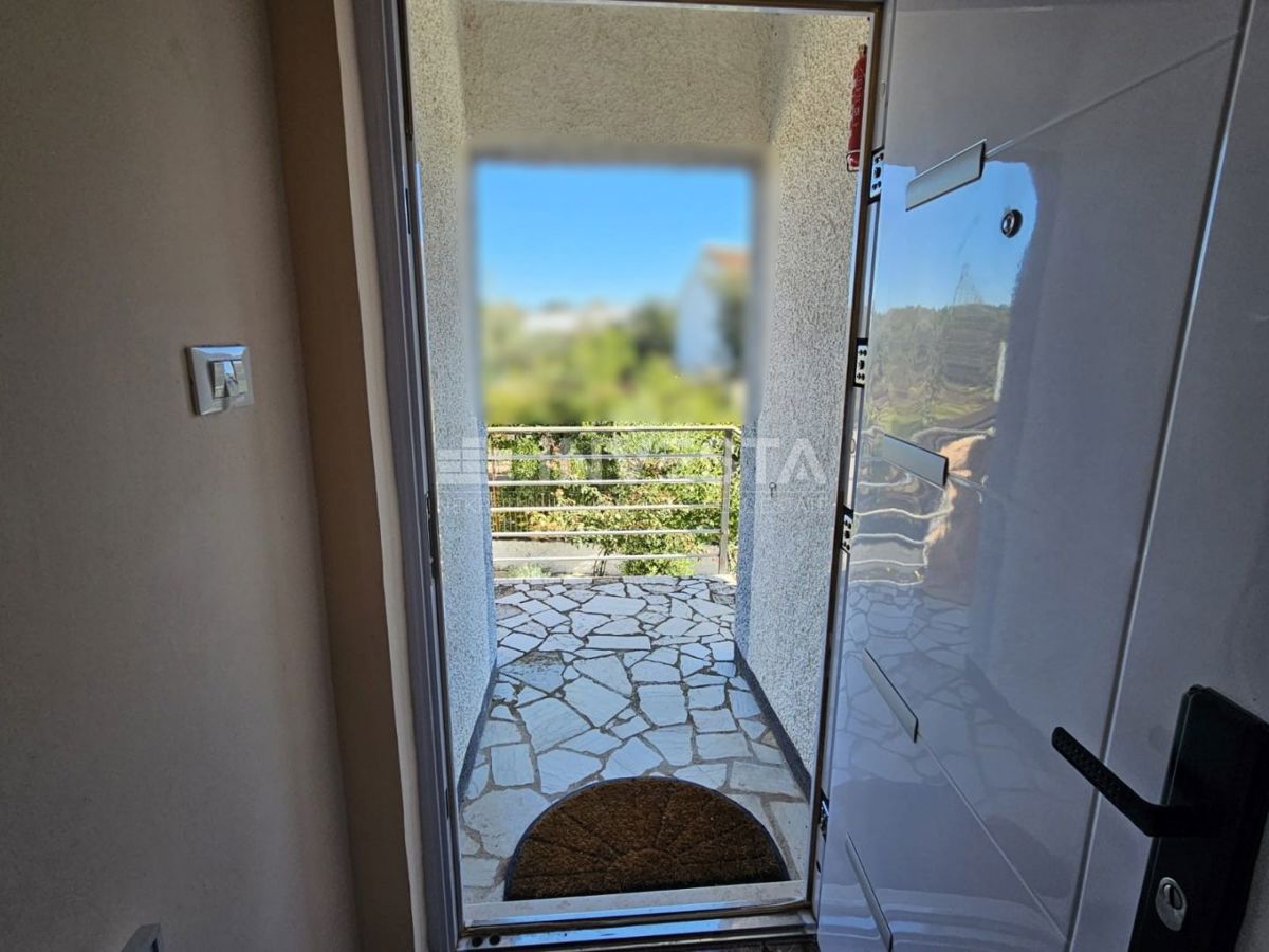 Fasana, appartamento al piano superiore con vista mare, vicino al centro e alle spiagge