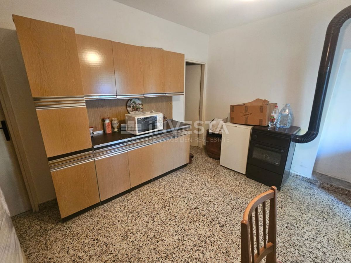 Sissano, autentica casa in pietra istriana da ristrutturare