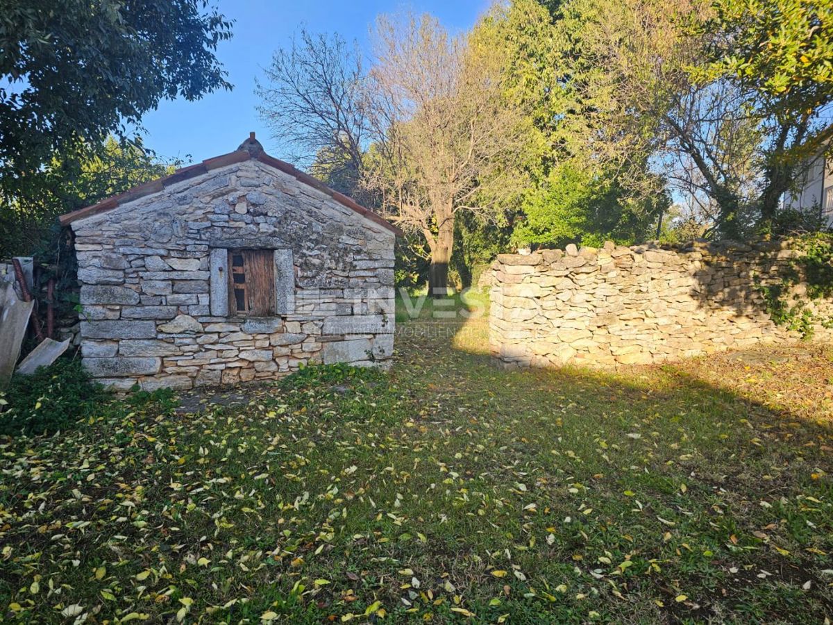 Sissano, autentica casa in pietra istriana da ristrutturare