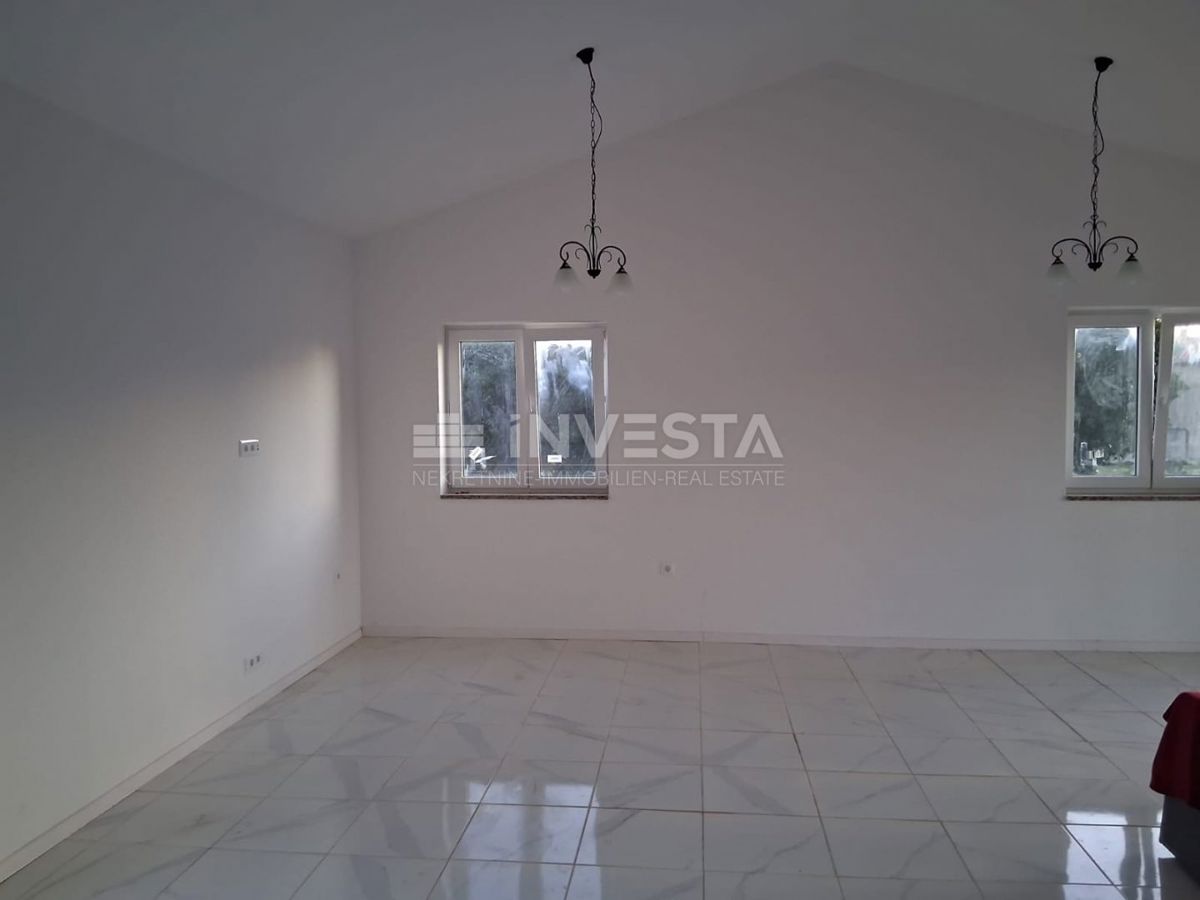 Zona di Dignano, casa ad un piano con piscina