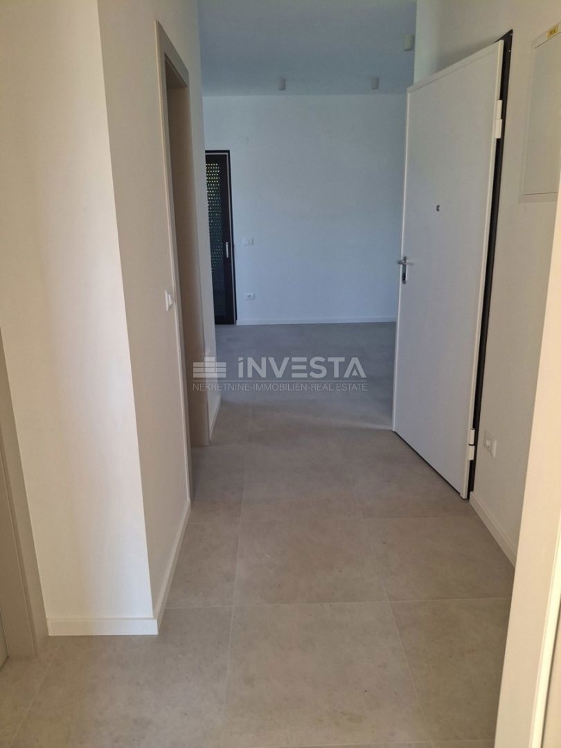 Medolino, Premantura, appartamento moderno nuovo, terrazza, parcheggio