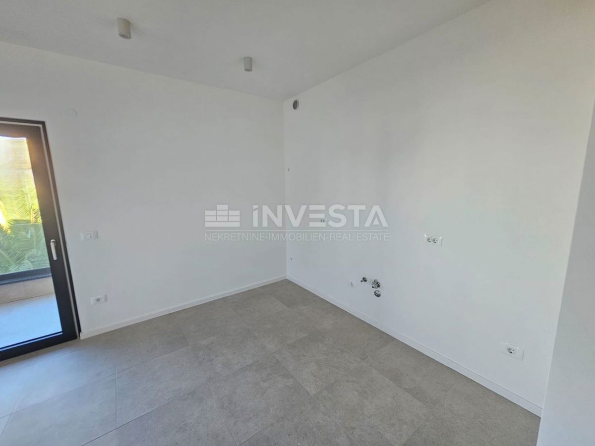 Medolino, Premantura, appartamento moderno nuovo, terrazza, parcheggio