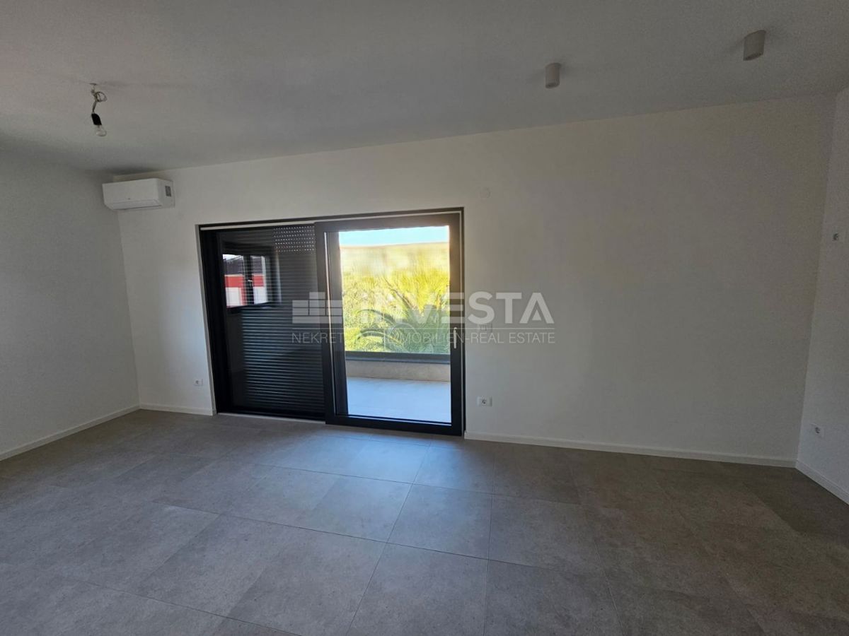 Medolino, Premantura, appartamento moderno nuovo, terrazza, parcheggio