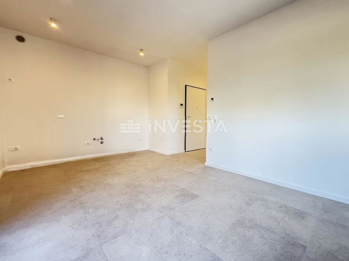 Medolino, Premantura, appartamento moderno nuovo, terrazza, parcheggio