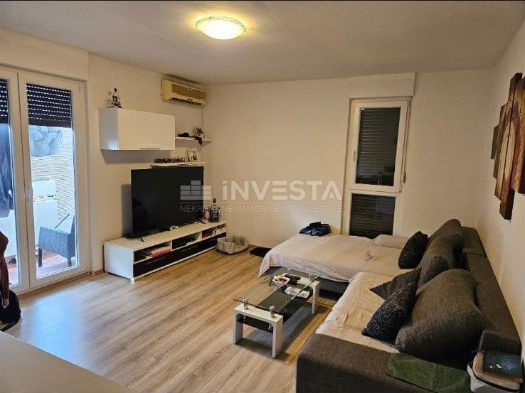 Pola, Šijana, appartamento, 2 camere, ristrutturato, 7° piano, ascensore