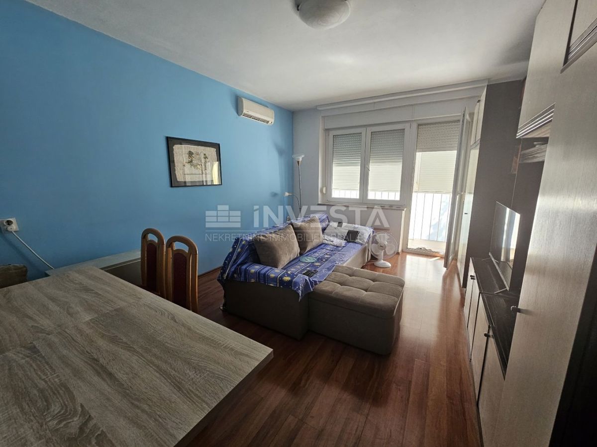 Croazia, Istria, centro di Pola - appartamento soleggiato 58m² con ampia loggia