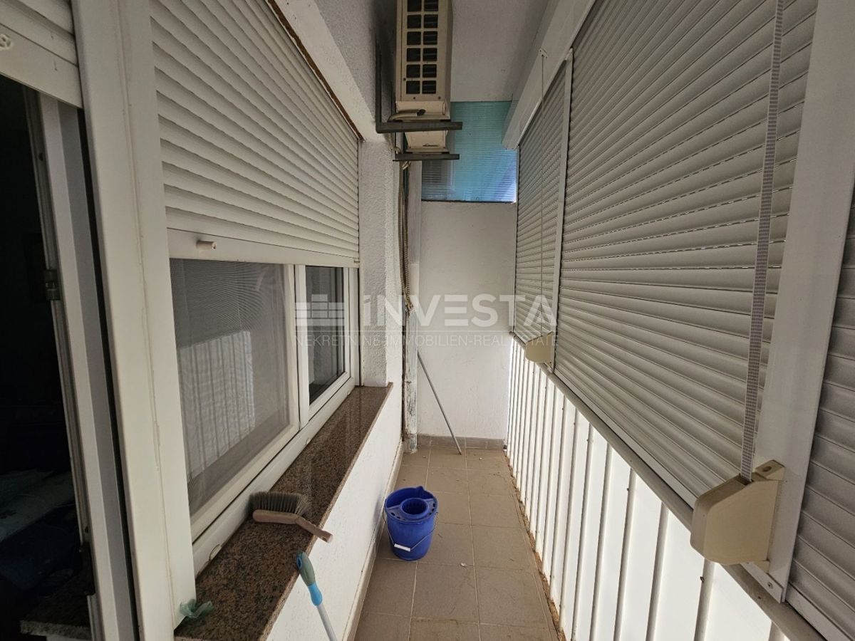 Croazia, Istria, centro di Pola - appartamento soleggiato 58m² con ampia loggia