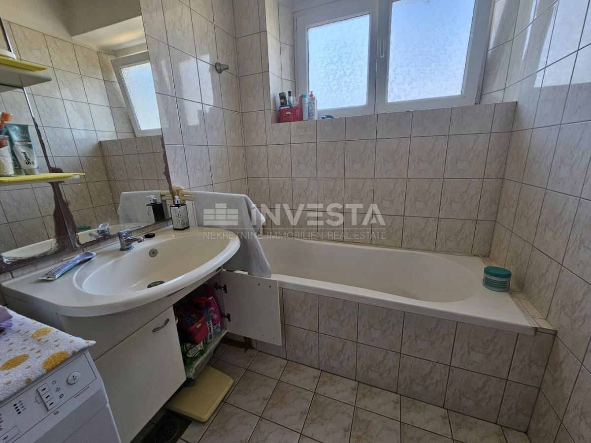 Croazia, Istria, centro di Pola - appartamento soleggiato 58m² con ampia loggia