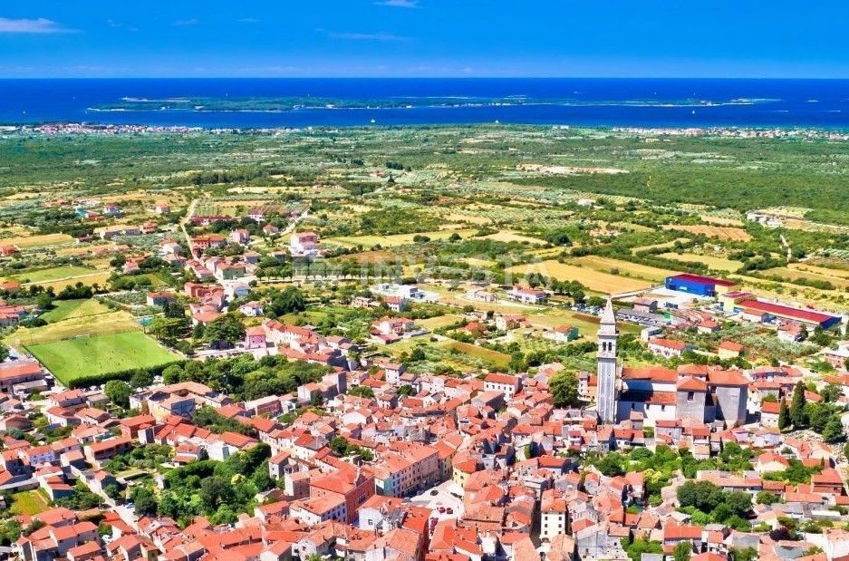 Croazia, Istria, nei pressi di Fažana, terreno di 38.650 m² per la costruzione di un villaggio turistico