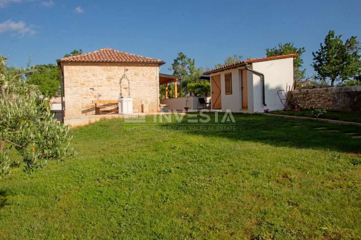 Dintorni di Barbana, casa istriana autoctona recentemente adattata