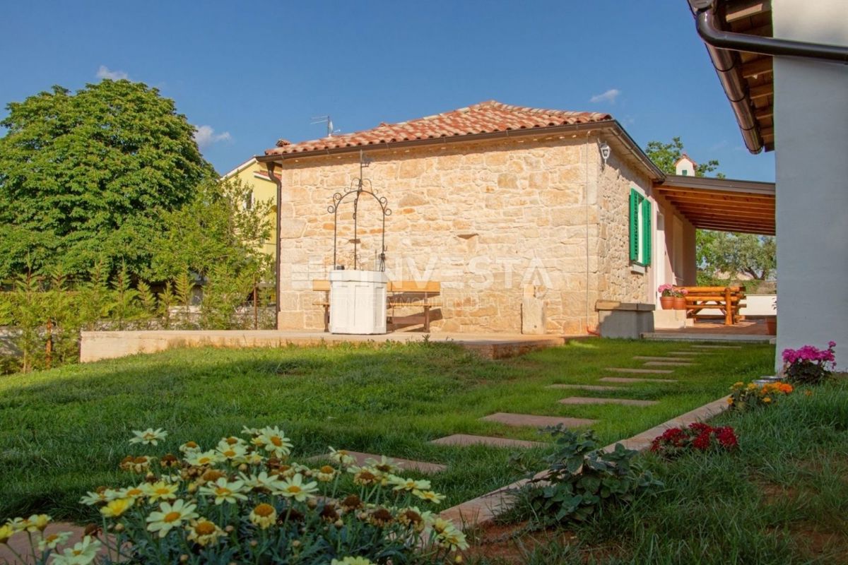 Dintorni di Barbana, casa istriana autoctona recentemente adattata