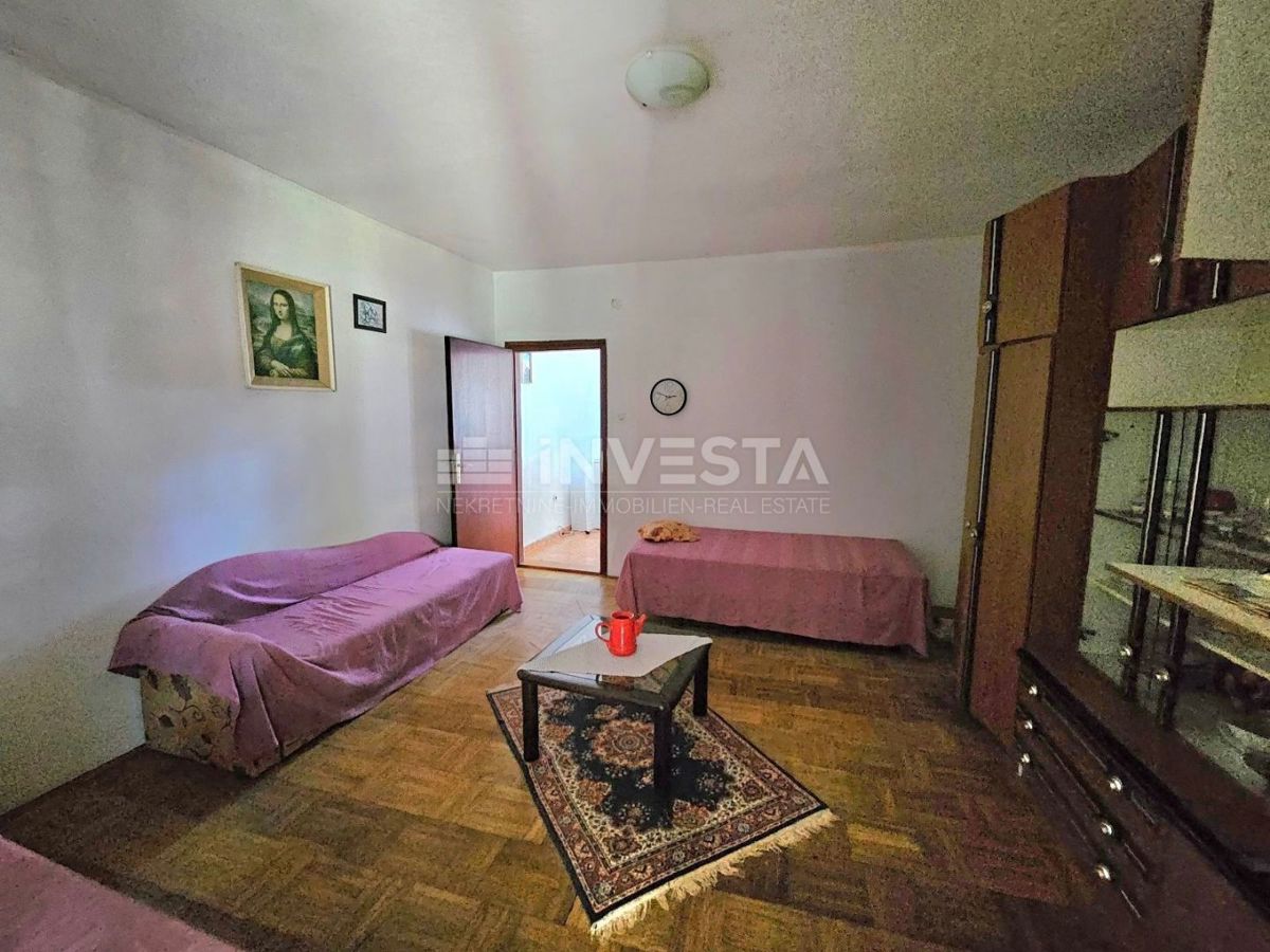 Peroj, casa 106m2 con giardino a 600 m dalla spiaggia