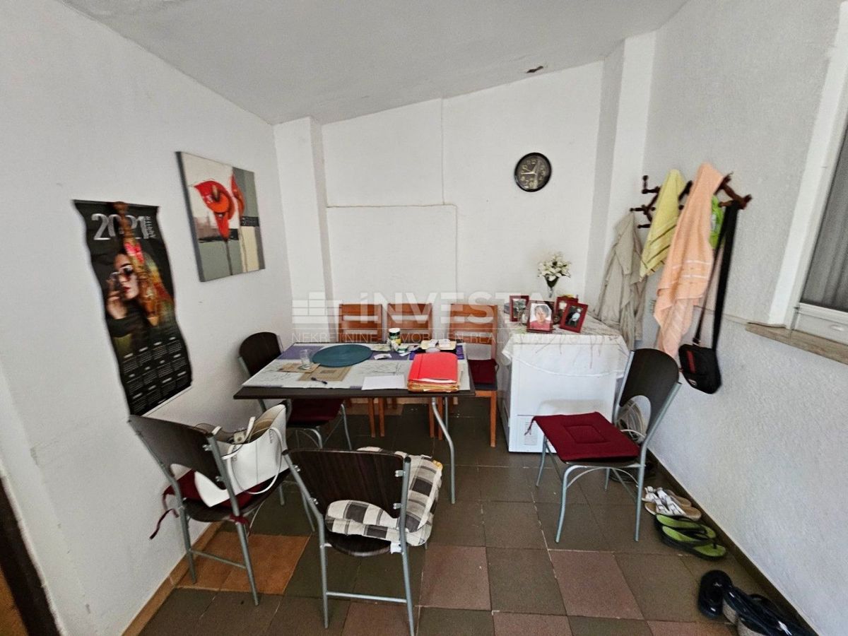 Peroj, casa 106m2 con giardino a 600 m dalla spiaggia