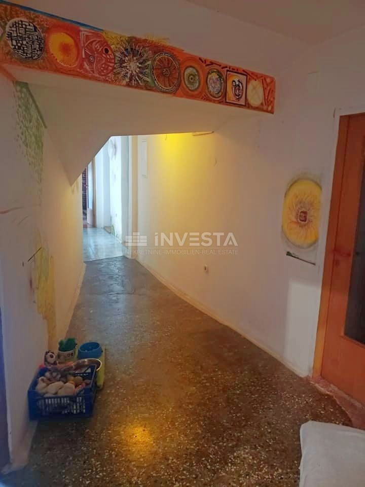 Pola centro, spazioso appartamento quadrilocale in ottima posizione, 122 m2