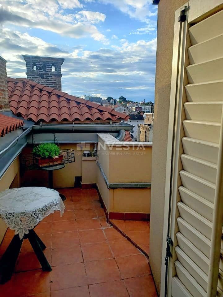 Pola centro, spazioso appartamento quadrilocale in ottima posizione, 122 m2