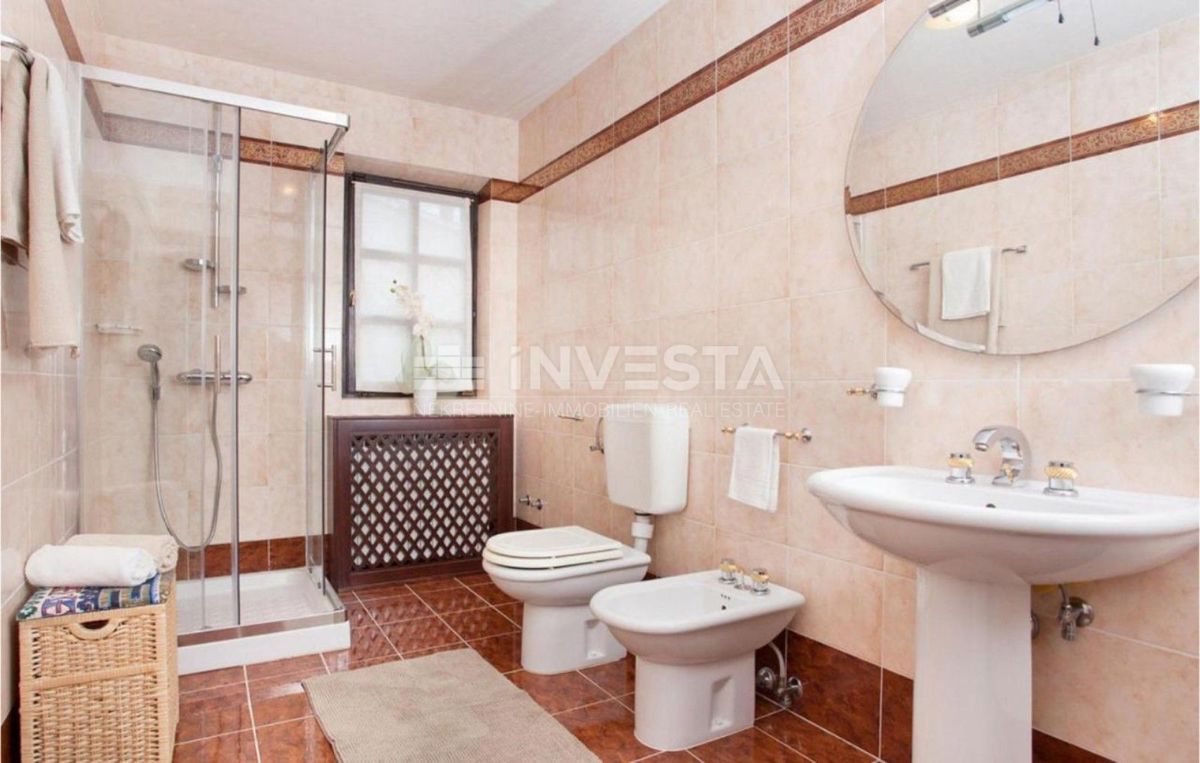 Bella villa su un unico piano con piscina