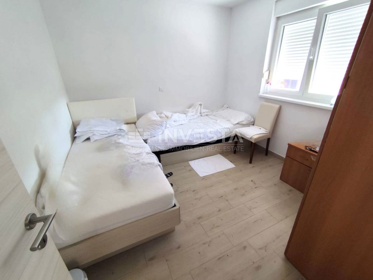  Zo Fažana környéke, apartman terasszal és parkolóval, közel a tengerhez.na di Fažana, appartamento con terrazza e parcheggio, vicino al mare
