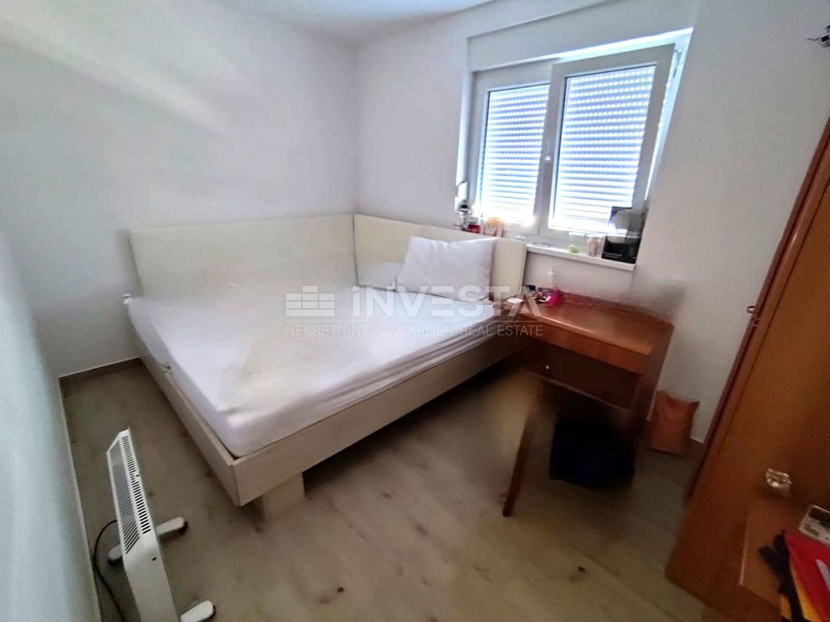  Zo Fažana környéke, apartman terasszal és parkolóval, közel a tengerhez.na di Fažana, appartamento con terrazza e parcheggio, vicino al mare