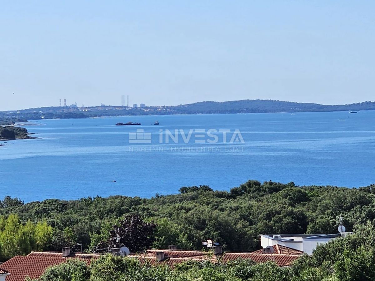 Barbariga, casa a schiera con vista mare