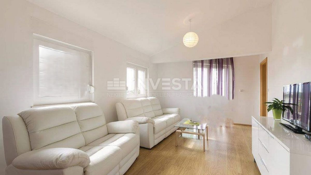 Fasana, Valbandone, casa con piscina