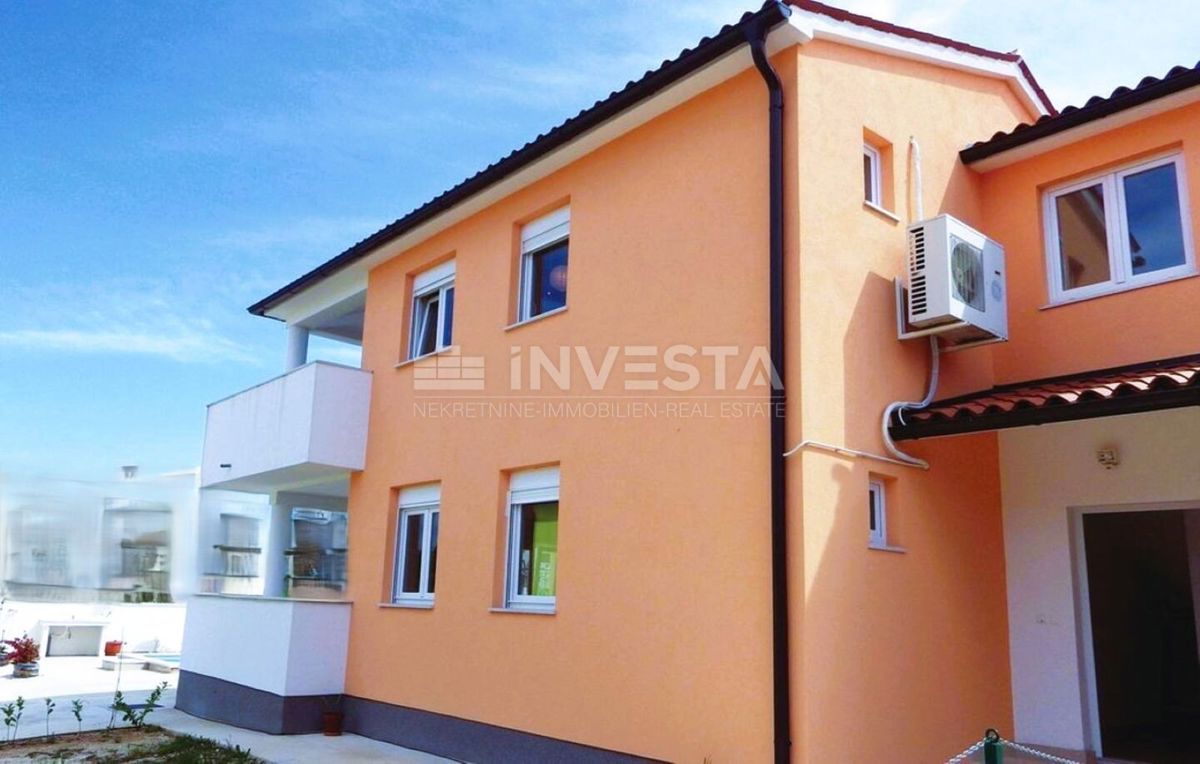 Fasana, Valbandone, casa con piscina